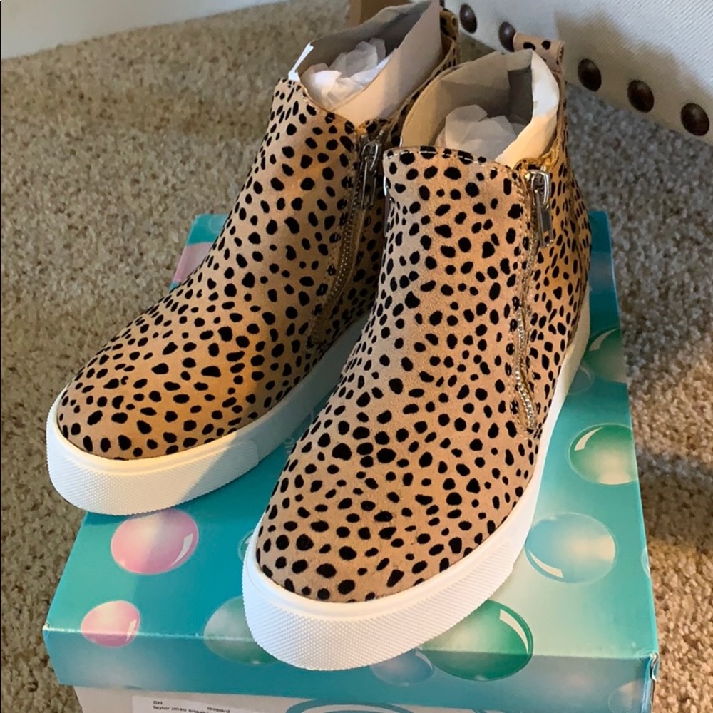 🖤🤎 SODA Taylor High Top Sneaker 🖤🤎